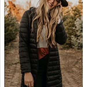 NWOT Black Puffer Jacket Roolee